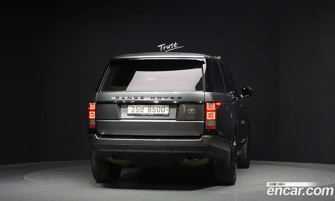 Land Rover Range-Rover 2017 5.0 гидро в Москве, фото 4