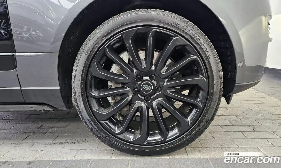 Land Rover Range-Rover 2017 5.0 гидро в Москве, фото 5