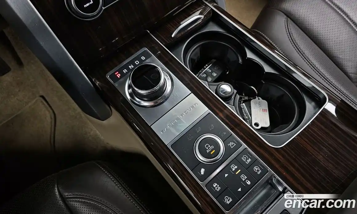 Land Rover Range-Rover 2017 5.0 гидро в Москве, фото 9