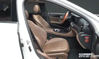 Mercedes-Benz E-Class 2017 2.0 гидро в Москве № 801190, миниатюра 11