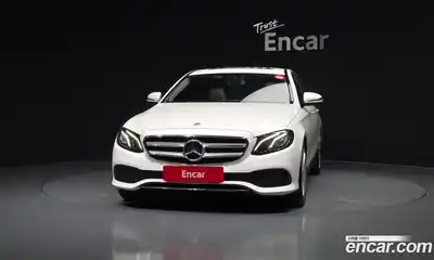 Mercedes-Benz E-Class 2017 2.0 гидро в Москве № 801190, миниатюра 3