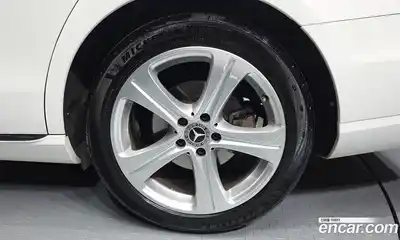 Mercedes-Benz E-Class 2017 2.0 гидро в Москве № 801190, миниатюра 5