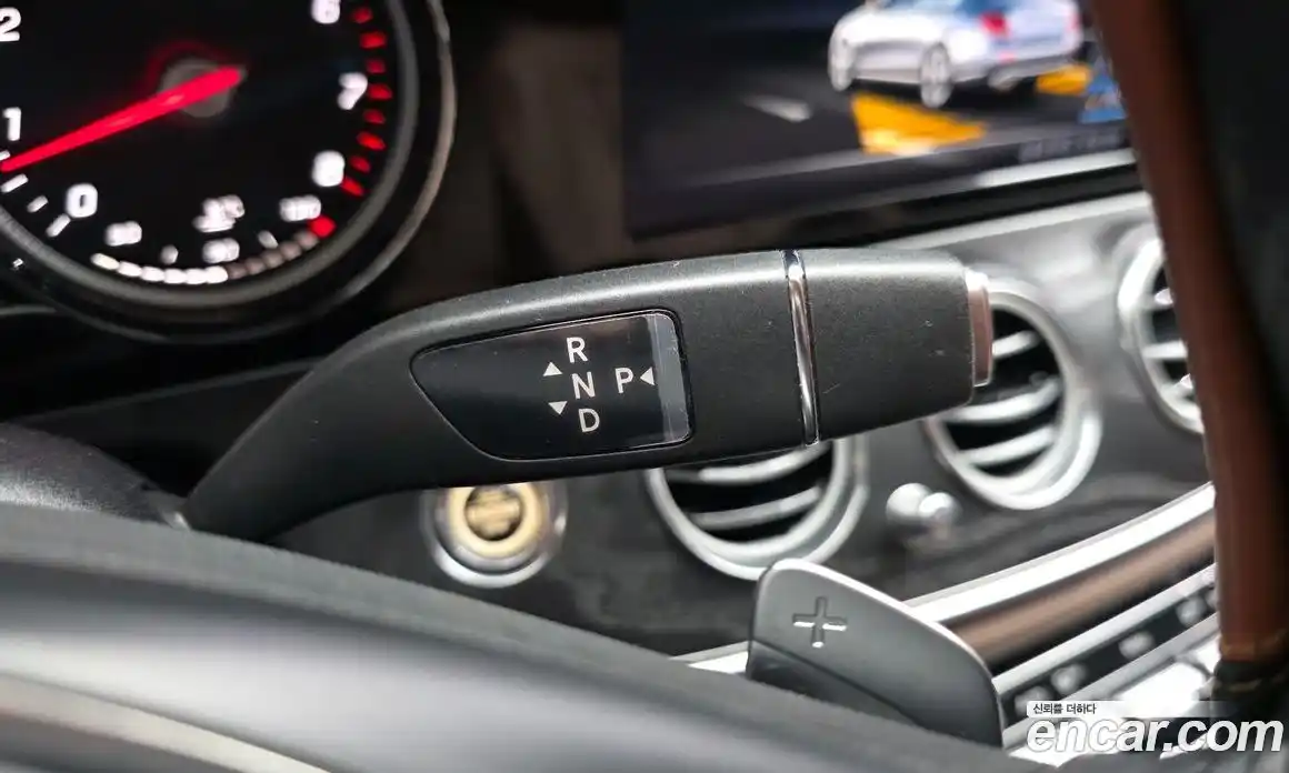 Mercedes-Benz E-Class 2017 2.0 гидро в Москве № 801190, фото 9