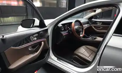Mercedes-Benz E-Class 2017 2.0 гидро в Москве № 801190, миниатюра 10