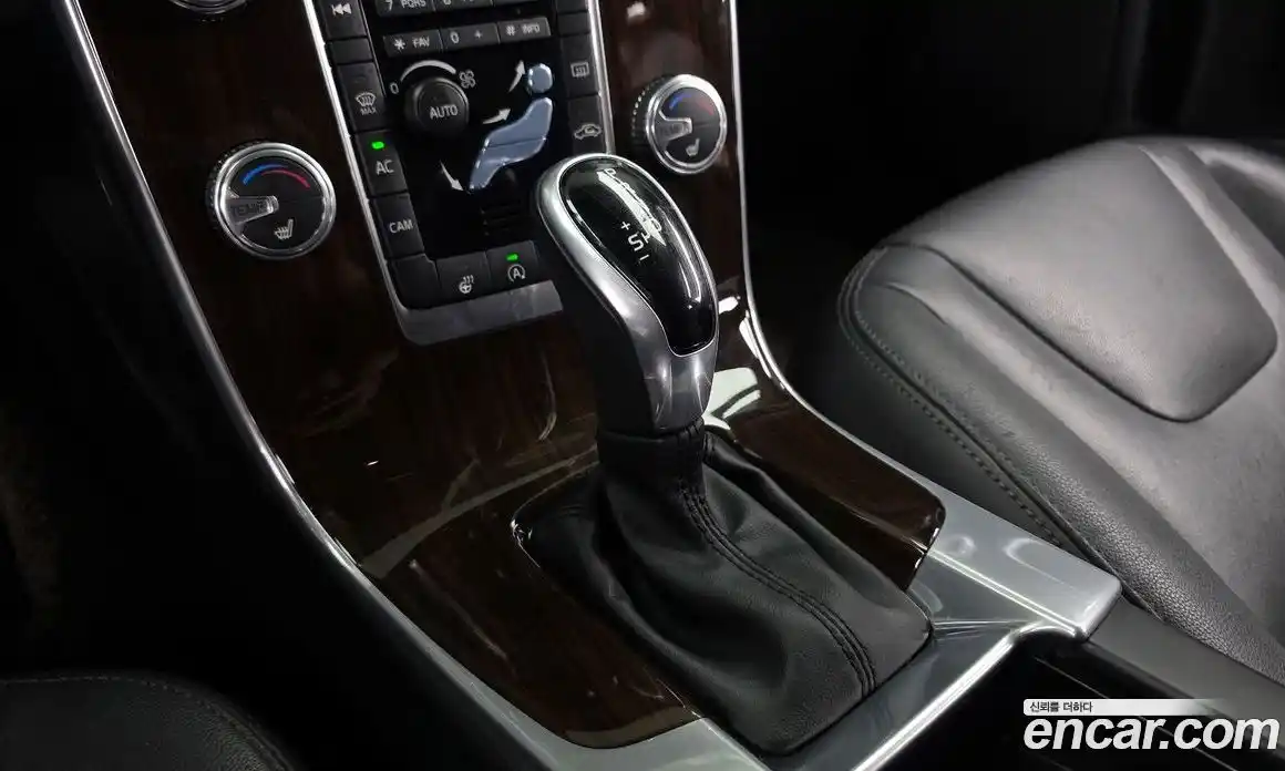 Volvo S60 2017 2.0 гидро в Москве № 801920, фото 9