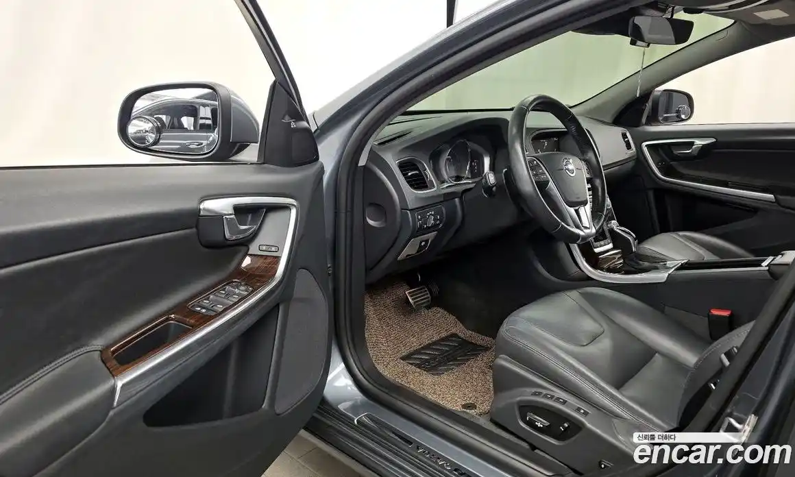 Volvo S60 2017 2.0 гидро в Москве № 801920, фото 10