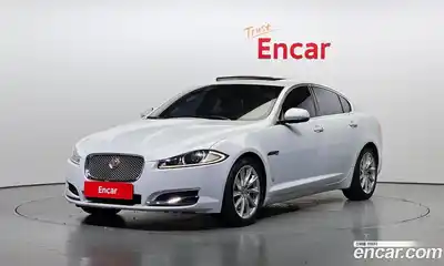 Jaguar XF, 2015
