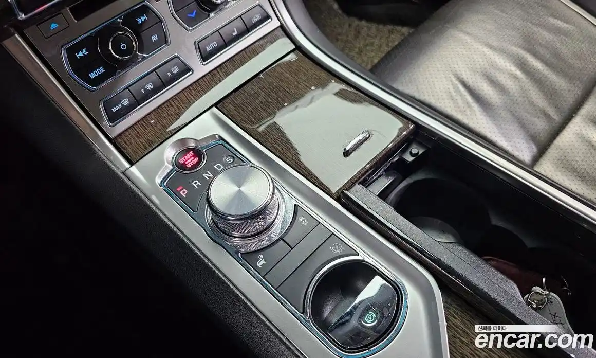 Jaguar XF 2015 2.2 гидро в Москве № 803401, фото 9