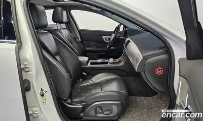 Jaguar XF 2015 2.2 гидро в Москве № 803401, миниатюра 10