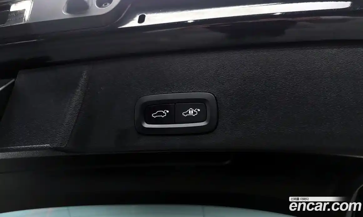 Volvo XC40 2023 2.0 гидро в Москве № 823996, фото 19