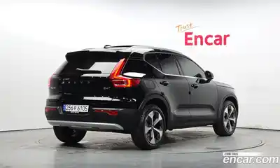 Volvo XC40 2023 2.0 гидро в Москве № 823996, миниатюра 2