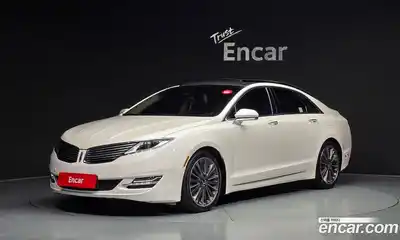 Lincoln MKZ, 2015