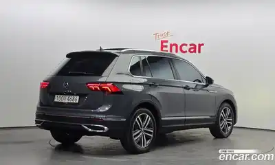 Volkswagen Tiguan 2021 2.0 гидро в Москве № 862396, миниатюра 2