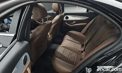 Mercedes-Benz E-Class 2019 2.0 гидро в Москве № 893403, миниатюра 12