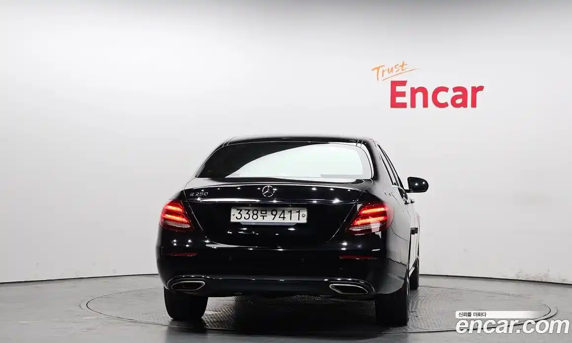 Mercedes-Benz E-Class 2019 2.0 гидро в Москве № 893403, фото 4