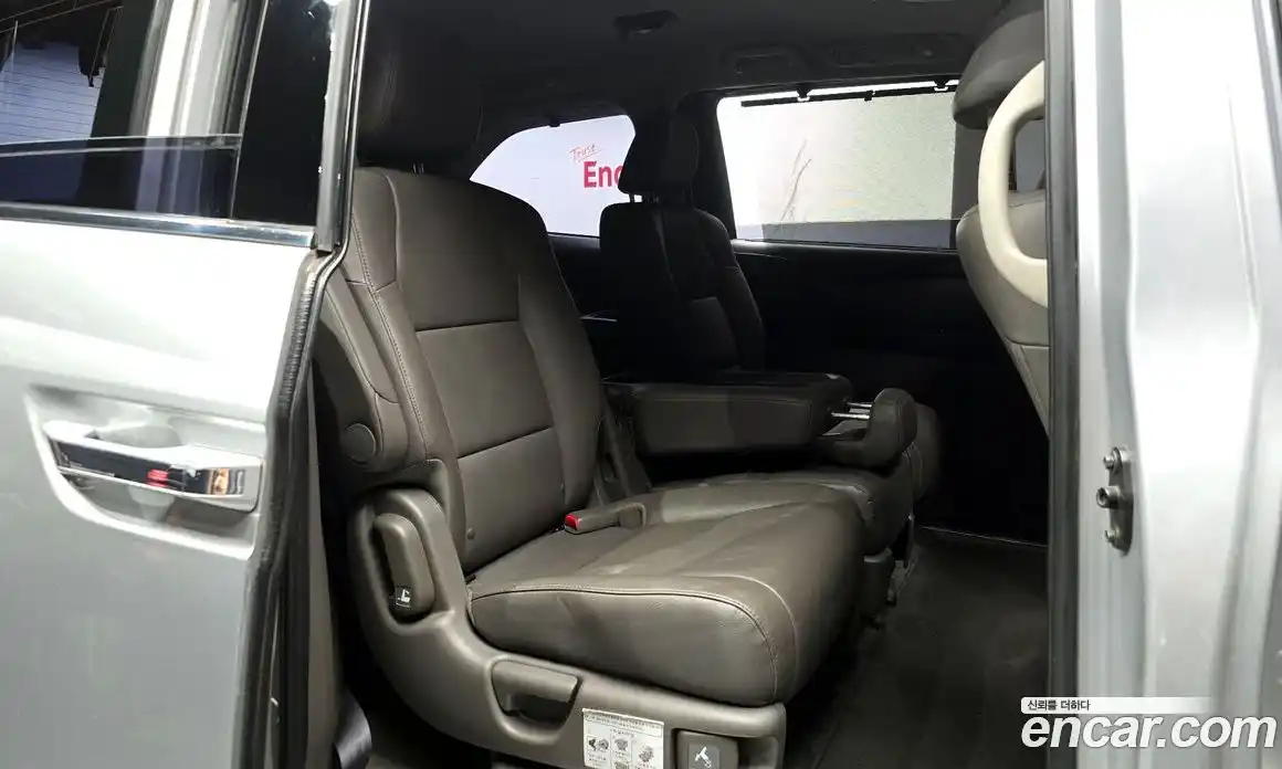 Honda Odyssey 2014 3.5 гидро в Москве № 896784, фото 12