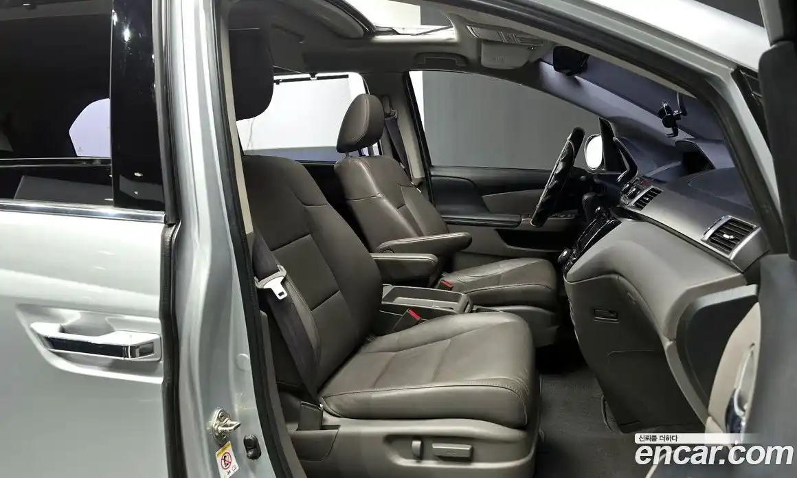 Honda Odyssey 2014 3.5 гидро в Москве № 896784, фото 10