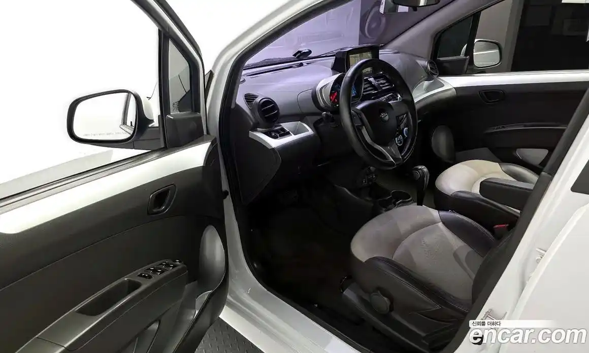 Chevrolet Spark 2014 1.0 гидро в Москве № 935253, фото 10