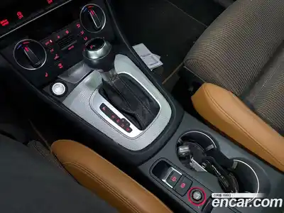 Audi Q3 2015 2.0 Автомат в Москве № 971285, миниатюра 8