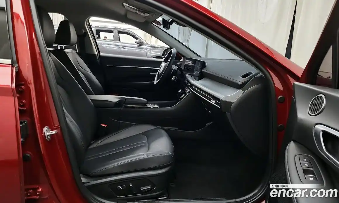 Hyundai Sonata 2023 1.6 Автомат в Москве № 971709, фото 11