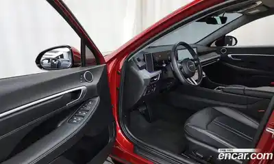 Hyundai Sonata 2023 1.6 Автомат в Москве № 971709, миниатюра 10