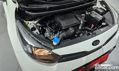 Kia Morning 2021 1.0 Автомат в Москве № 972814, миниатюра 6