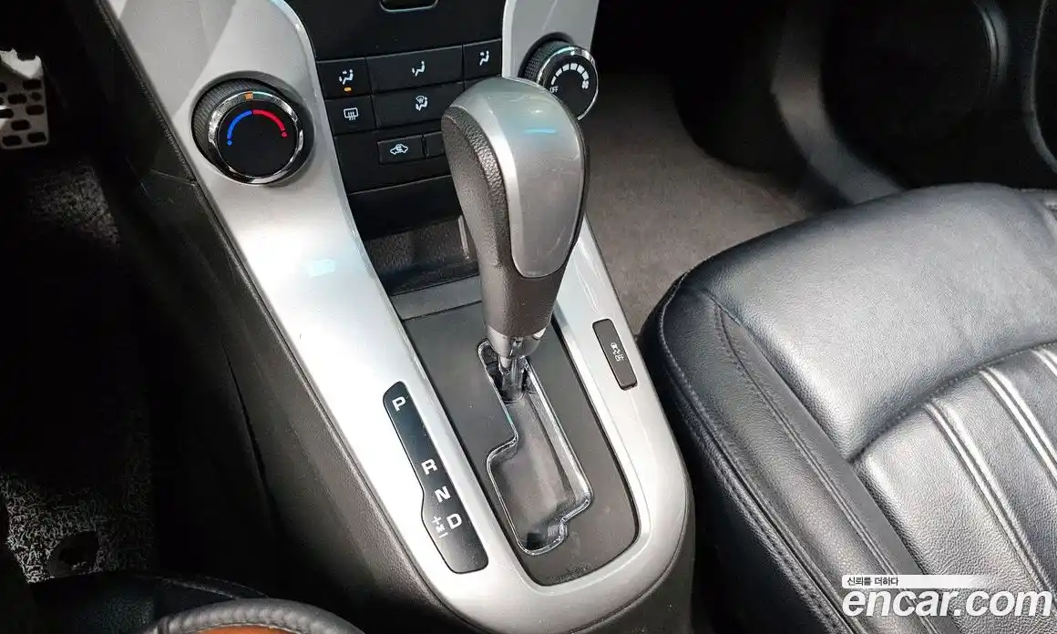 Chevrolet Cruze 2014 1.8 гидро в Москве № 974567, фото 9
