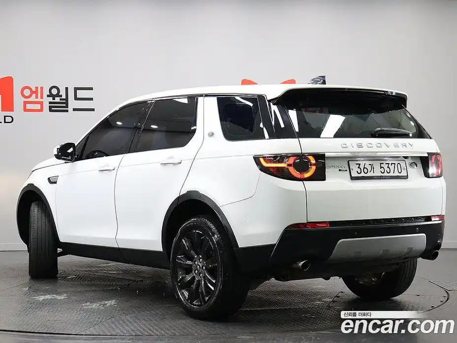 Land Rover Discovery Sport 2017 2.0 гидро в Москве № 975791, фото 3