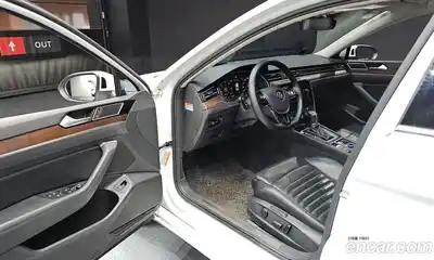 Volkswagen Passat 2018 2.0 гидро в Москве № 976111, миниатюра 11