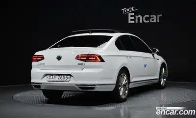 Volkswagen Passat 2018 2.0 гидро в Москве № 976111, миниатюра 2