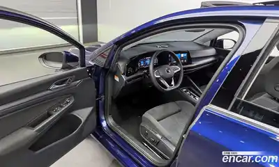 Volkswagen Golf 2022 2.0 гидро в Москве № 976120, миниатюра 10