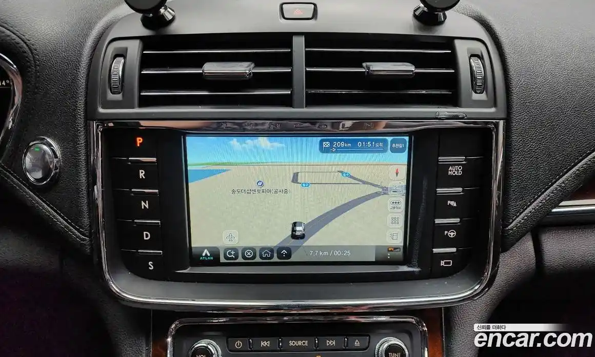 Lincoln Continental 2016 3.0 гидро в Москве № 980684, фото 14