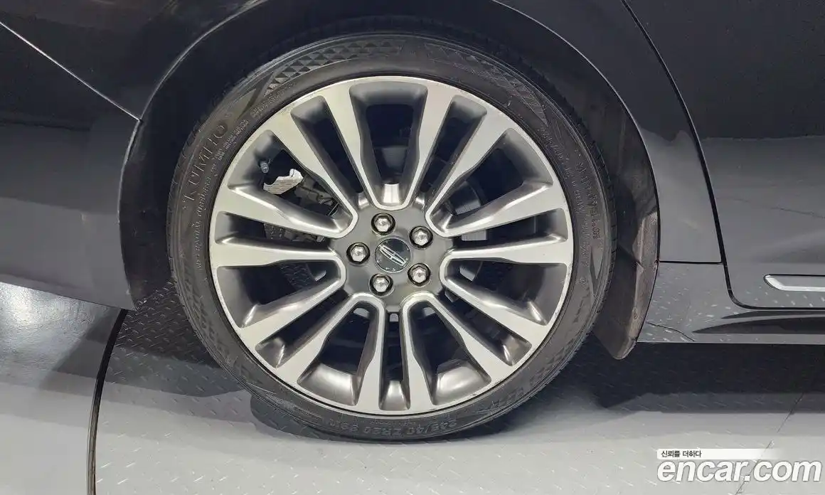 Lincoln Continental 2016 3.0 гидро в Москве № 980684, фото 5