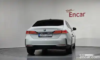 BMW 5-Series 2023 2.0 гидро в Москве № 1004426, миниатюра 4