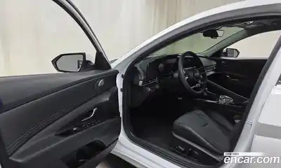 Hyundai Avante 2024 1.6 Автомат в Москве № 1006785, миниатюра 10