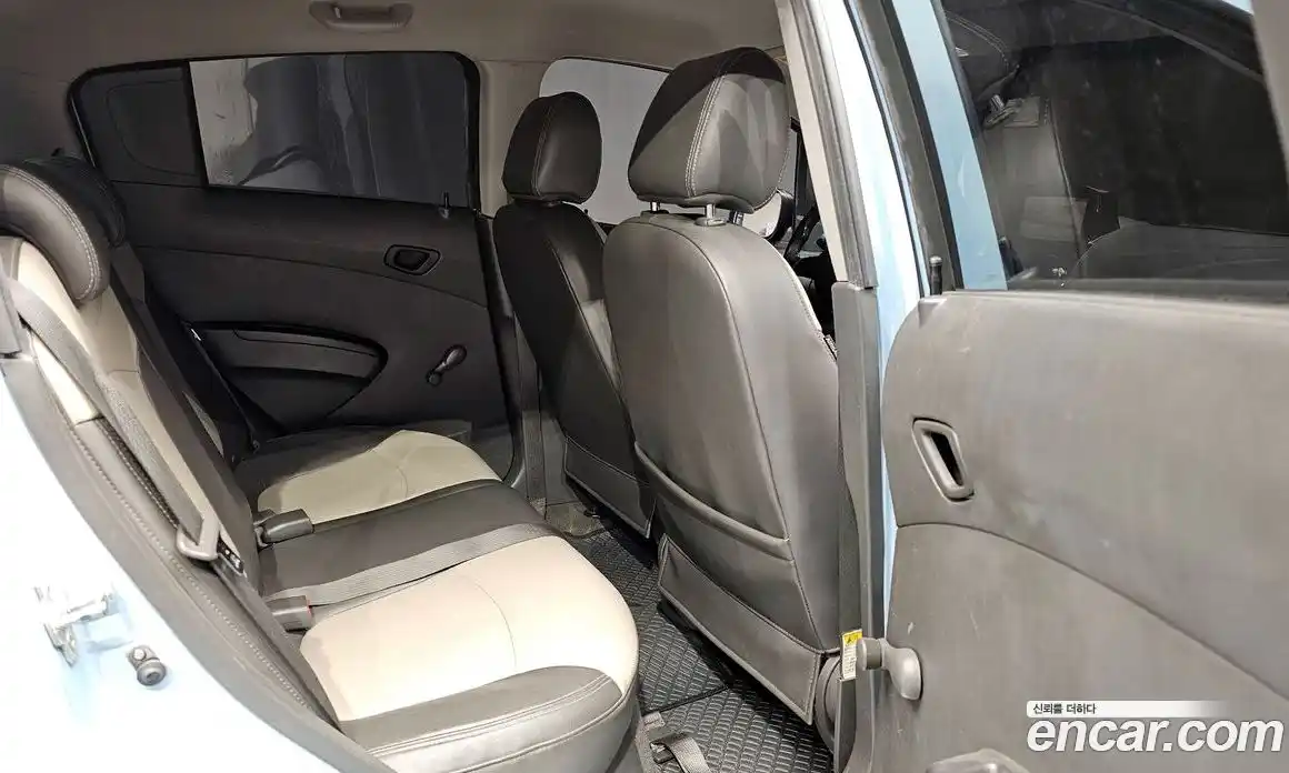 Chevrolet Spark 2014 1.0 Автомат в Москве № 1012417, фото 11