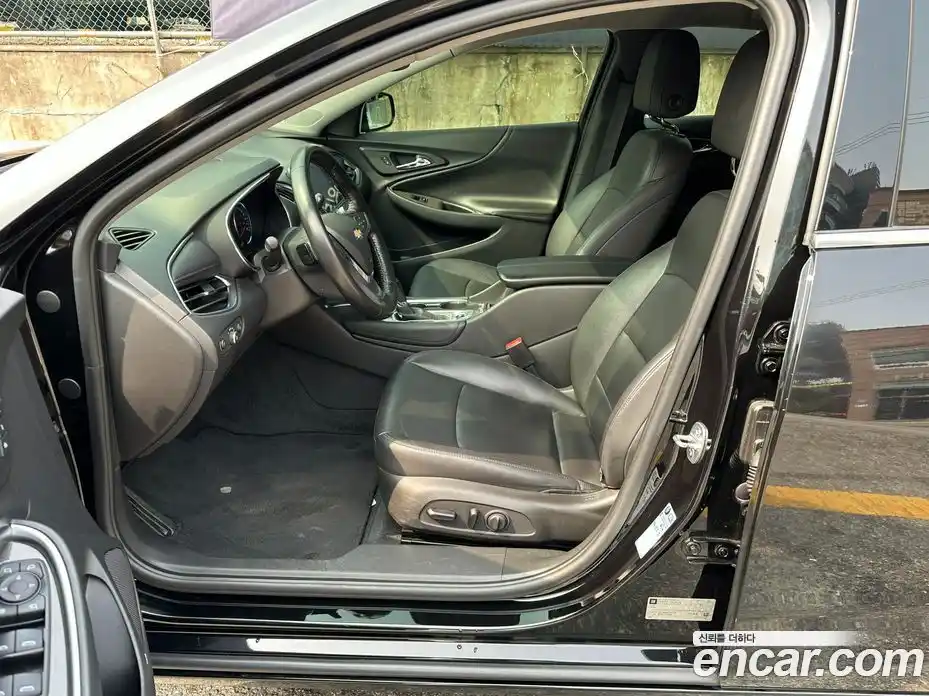 Chevrolet Malibu 2018 2.0 Автомат в Москве № 1012637, фото 10