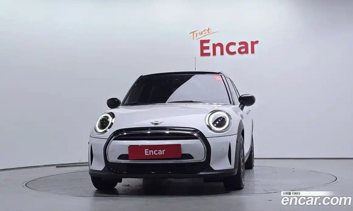 Mini Cooper 2023 1.5 гидро в Москве № 1013739, фото 3