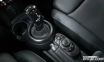 Mini Cooper 2023 1.5 гидро в Москве № 1013739, миниатюра 9