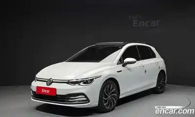Volkswagen Golf, 2022