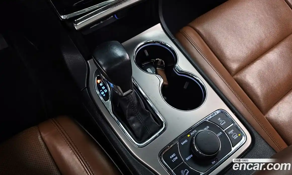 Jeep Cherokee 2020 3.6 гидро в Москве № 1015023, фото 9