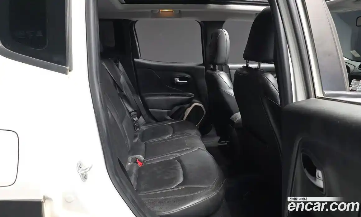 Jeep Renegade 2017 2.0 гидро в Москве № 1015071, фото 12