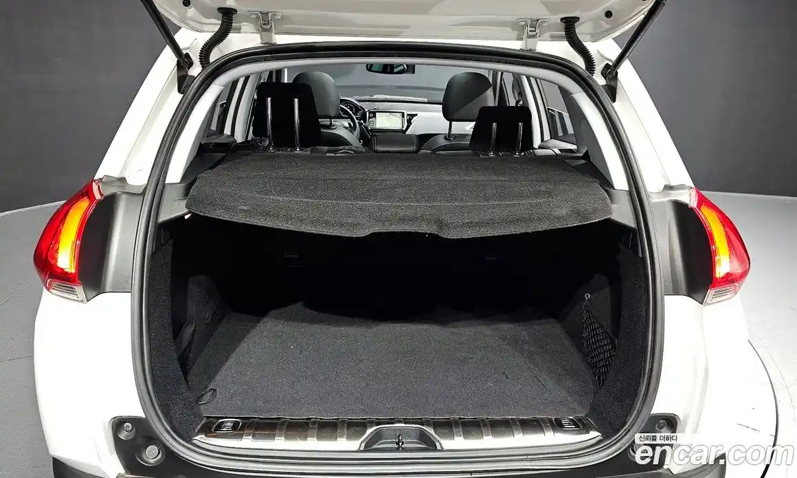 Peugeot 2008 2016 1.6 гидро в Москве № 1015813, фото 20