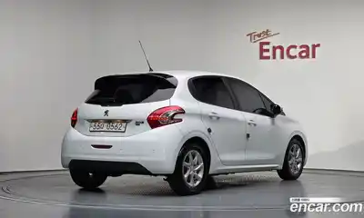 Peugeot 208 2015 1.4 гидро в Москве № 1015832, миниатюра 2