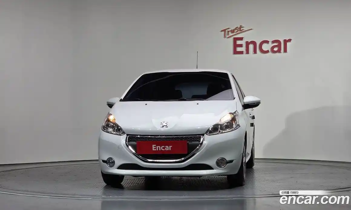 Peugeot 208 2015 1.4 гидро в Москве № 1015832, фото 3