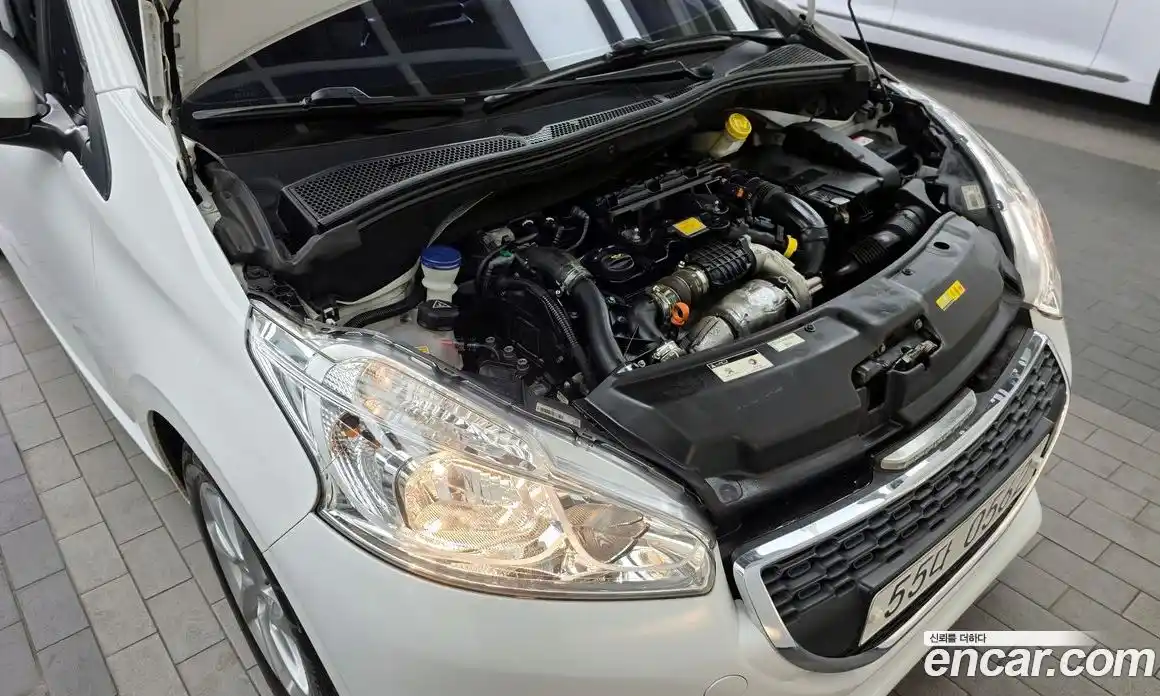 Peugeot 208 2015 1.4 гидро в Москве № 1015832, фото 6