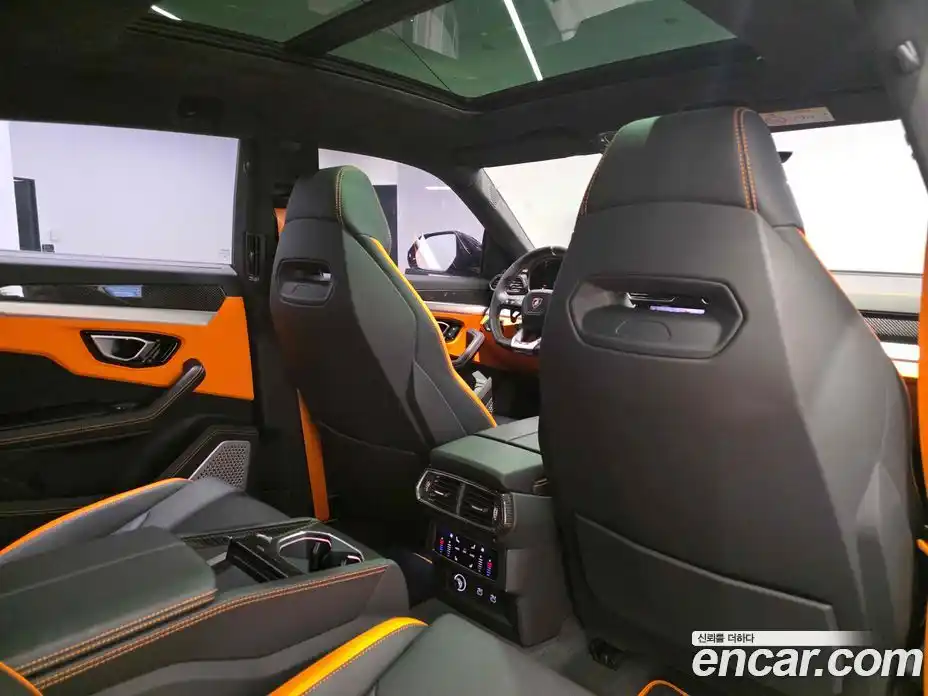 Lamborghini Urus 2024 4.0 гидро в Москве № 1015973, фото 19