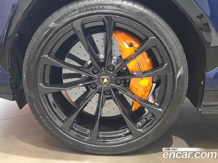 Lamborghini Urus 2024 4.0 гидро в Москве № 1015973, фото 10