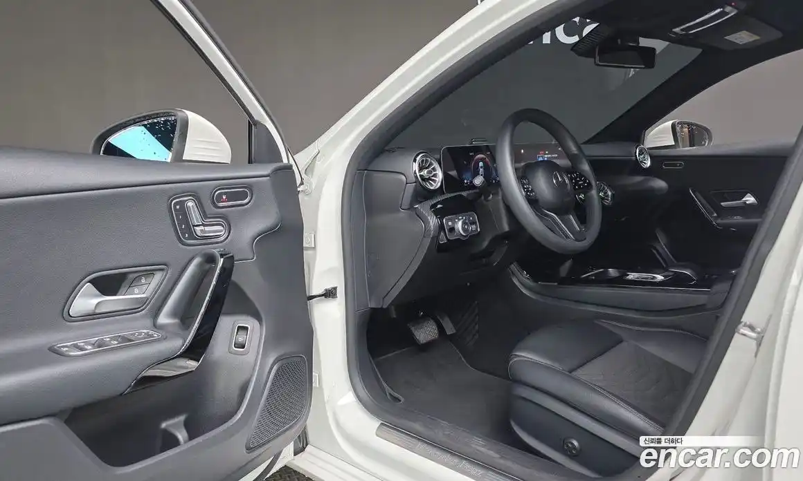 Mercedes-Benz A-Class 2020 2.0 гидро в Москве № 139139, фото 11