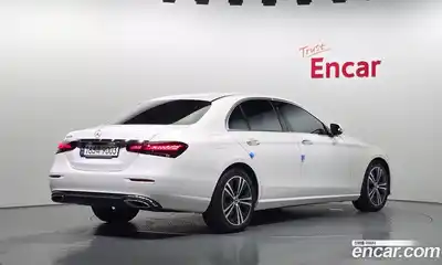Mercedes-Benz E-Class 2021 2.0 гидро в Москве, миниатюра 2